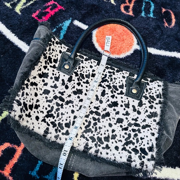 Myra small tote - Picture 3 of 6